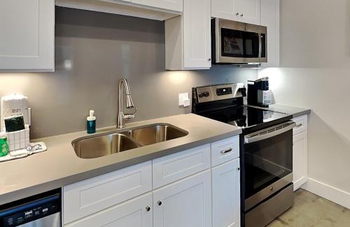 Galveston Apartment | Tremont Meilleur 104