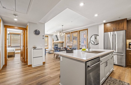 Canmore Condo | Trending Location | Gourmet Kitchen