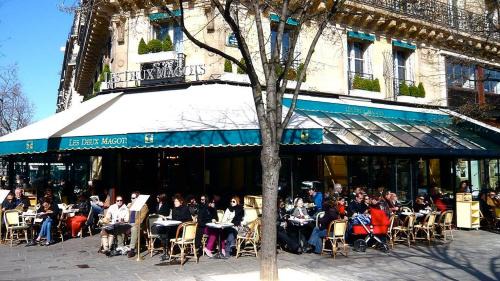 6th Arrondissement Apartment | Trendy and Chic in the heart of Saint-Germain des Prés