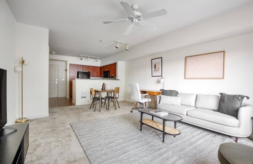 West Bellevue Apartment | Trendy Downtown Bellevue 1BR w/W/D & Storage, near Shops, by Blueground