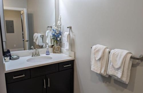 Traverse City House | Trendy Downtown Condo-Walk to it ALL Capri 315