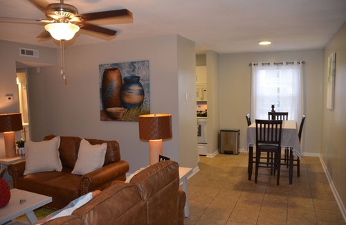 Enterprise Apartment | Trendy Escape