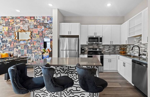 South Nashville Apartment | Trendy Oasis: 8 Min to Broadway w/Arcade, Sleeps 4