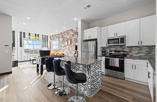 South Nashville Apartment | Trendy Oasis: 8 Min to Broadway w/Arcade, Sleeps 4