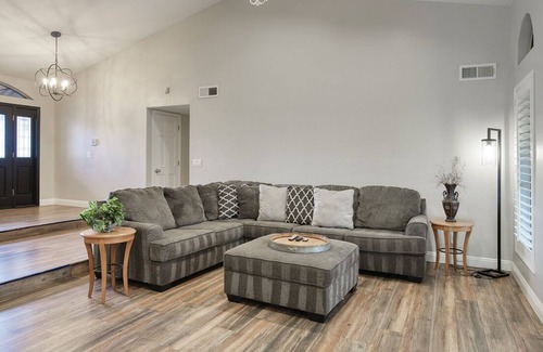 Paradise Valley Village House | Trendy Phoenix Home w/ Pool - Walk to Lookout Mtn!