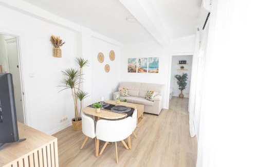 Almeria Centro Apartment | TrendyHomes El Faro de Almería