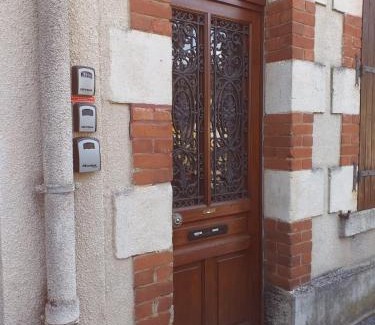Sedan Apartment | Tres bel appartement face au Chateau 2 ch 4 pers