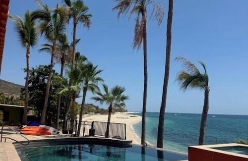 Buenavista Apartment | Tres Generaciones Ocean view poolside room