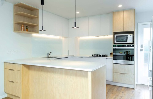 Blenheim Apartment | Tresco Apartments: Luxury 2 Bedroom Apartment with Garden View