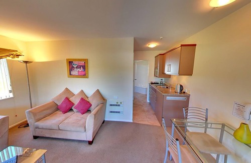 Akaroa Hotel | Tresori Motor Lodge