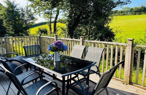 St Austell Cottage | Trewhiddle Villa 20 - a trewhiddle that sleeps 6 guests in 3 bedrooms