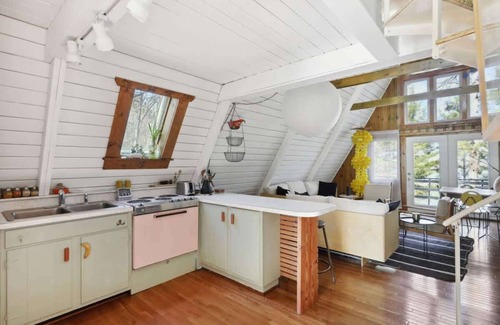 Spooner Cabin | Triangle in the Woods
