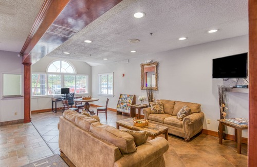 Baton Rouge Hotel | Trident Inn & Suites, Baton Rouge