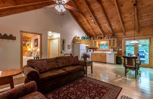 Banner Elk Cabin | Trillium - Cozy Honeymoon Romantic Cabin with Hot Tub on Dutch Creek in Valle Crucis!