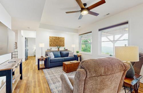Marion House | Trillium - Downstairs