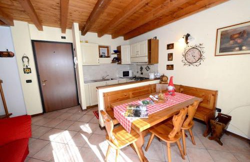 Sozzine Apartment | Trilocale Alpinsun - Accoglienza per 5 persone