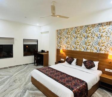 Amer Fort Road Hotel | TrimHotel Grandview Jaipur