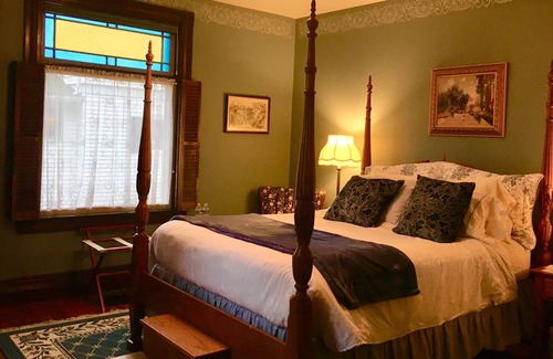 Penn Yan Bed & Breakfast | Trimmer House B&B