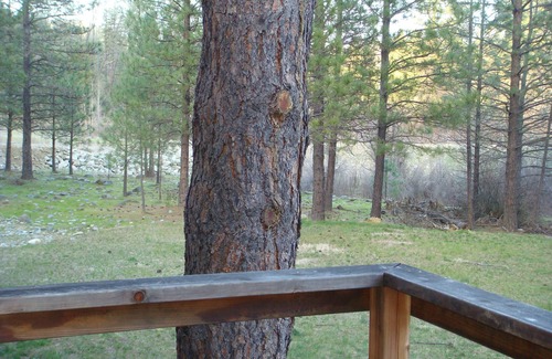 Lewiston House | Trinity River Rental House, Free Wireless Internet and Flat screen TV!