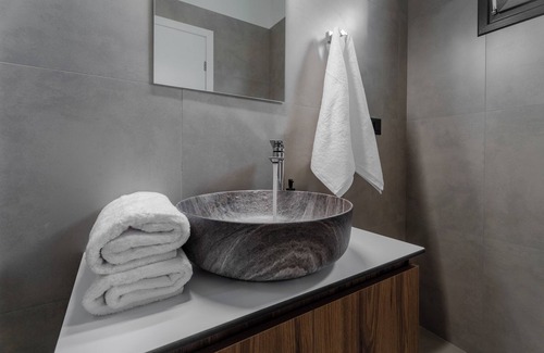Bali Hotel | Trinity Suites by Checkin