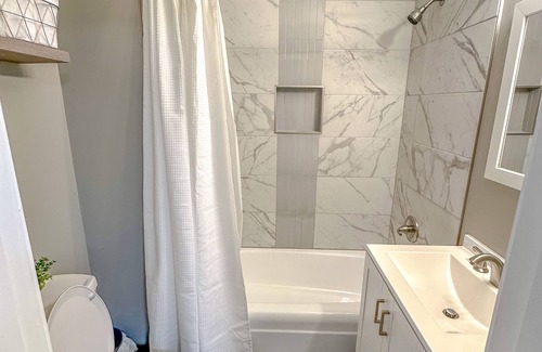 Belmont Condo | "Triple C" Clean, Comfy & Convenient