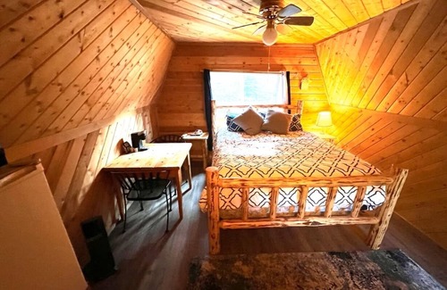 West Glacier Resort | Triple G's Resort - Cabin 2