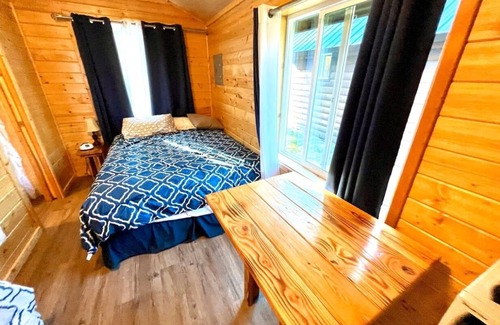 West Glacier Resort | Triple G’s Resort - Cabin 7