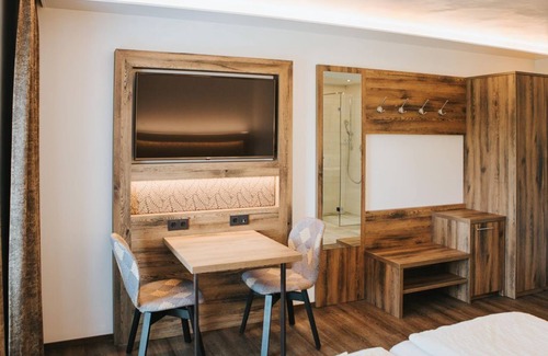 Thalgau Bed & Breakfast | Triple Room - Gasthof Betenmacher