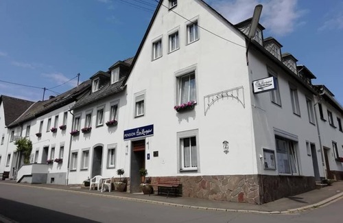 Manderscheid Cottage | Triple Room Shower/WC (3 persons) - Pension am Lieserpfad