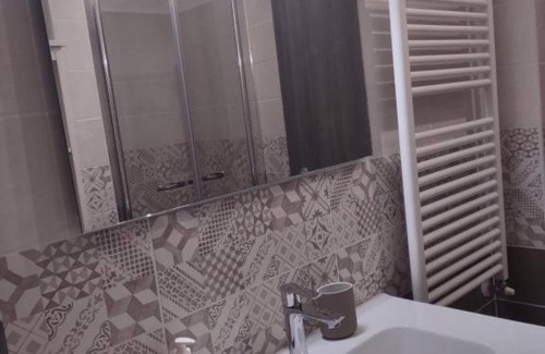 Jerzu Apartment | Triple room with private bathroom