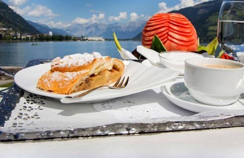 Zell am See Cottage | Triple room with shower, toilet, non-smoking - YOUNG HOTEL ZELL AM SEE