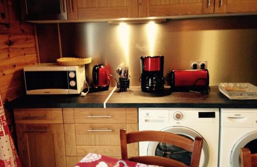Valloire Apartment | Triplex cosy à Valloire - 8 pers, animaux admis, parking et wifi - FR-1-263-178