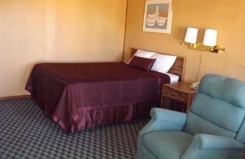 Tucumcari Hotel | Tristar Inn Xpress