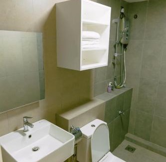 Sandakan Apartment | Trival Misty Cottage Homestay Sri Indah Sandakan