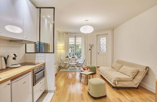 Porte-Dauphine Apartment | Trocadéro/Arc de Triomphe Apartment
