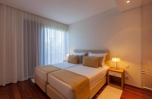 Carvalhal Hotel | Troia Paradise: Family Beach Houses with Free Parking, Near to Troia - Mar Beach