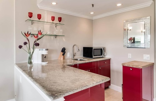 Palm Beach - West Palm Beach Condo | Tropical Coastal Loft 3214
