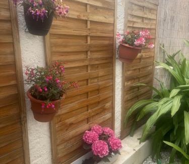 Molino del Chirrete House | Tropical Garden Home - Cozy Ground Floor Stay