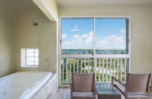 Zona Hotelera Hotel | Tropical Getaway Room at Cancun
