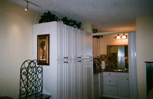 Moorings Condo | TROPICAL GROUNDS AND GREAT AMENITIES, 1 MILE BEACH. 3 RESTAURANTS ON PROPERTY.