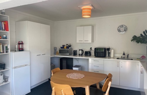 Tutukaka Apartment | Tropical hideaway 150 meters to the beach!