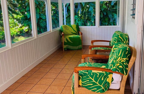 Keaau House | Tropical "Jungalow" Near the Sea