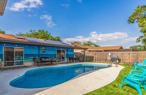 Walsingham House | Tropical on 108th