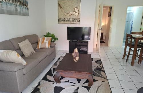 Willemstad Apartment | Tropical Palm Retreat