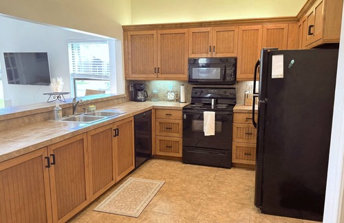Bonita Springs Villa | Tropical Paradise in Sunny Bonita Springs, Florida with amenities galore!