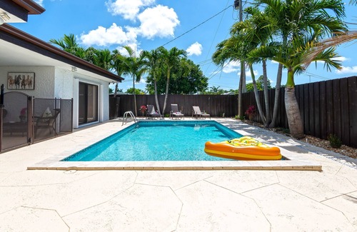 Cutler Bay House | Tropical paradise wonderful, weekly and monthly discounts available!.
