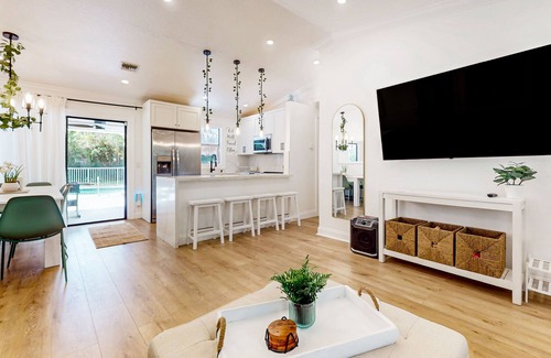 Hunt Club House | Tropical retreat with playground, pool, alfresco dining, bar, games, & streaming