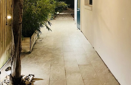 Ballast Point House | Tropical 🌴 Retreat w/ Huge Relaxing Patio