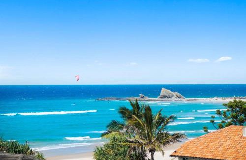 Palm Beach Apartment | 'Tropical Tides' Resort-style Chic at Palm Beach