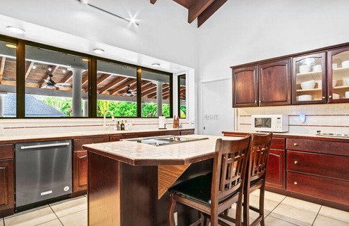 Ludlam House | TropicalSports Resort Pool Tennis & Pickleball L50